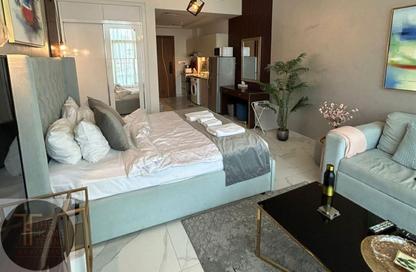 Apartment - Studio - 1 Bathroom for rent in Millennium Binghatti Residences - Business Bay - Dubai