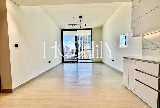 POOL VIEW | PREMIUM QUALITY | MODERN LIVING photo 3