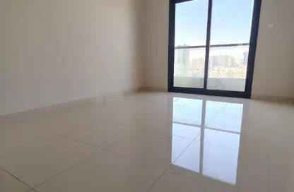 Apartment - 3 Bedrooms - 3 Bathrooms for rent in Gulfa Towers - Al Rashidiya 1 - Al Rashidiya - Ajman