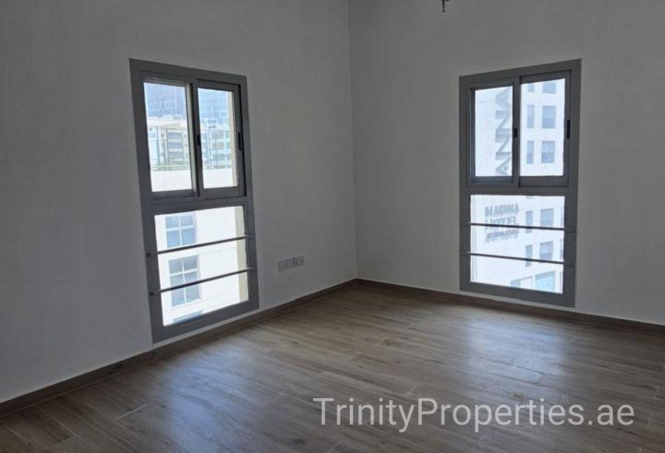 Marina Views | Spacious Layout | Unfurnished photo 3
