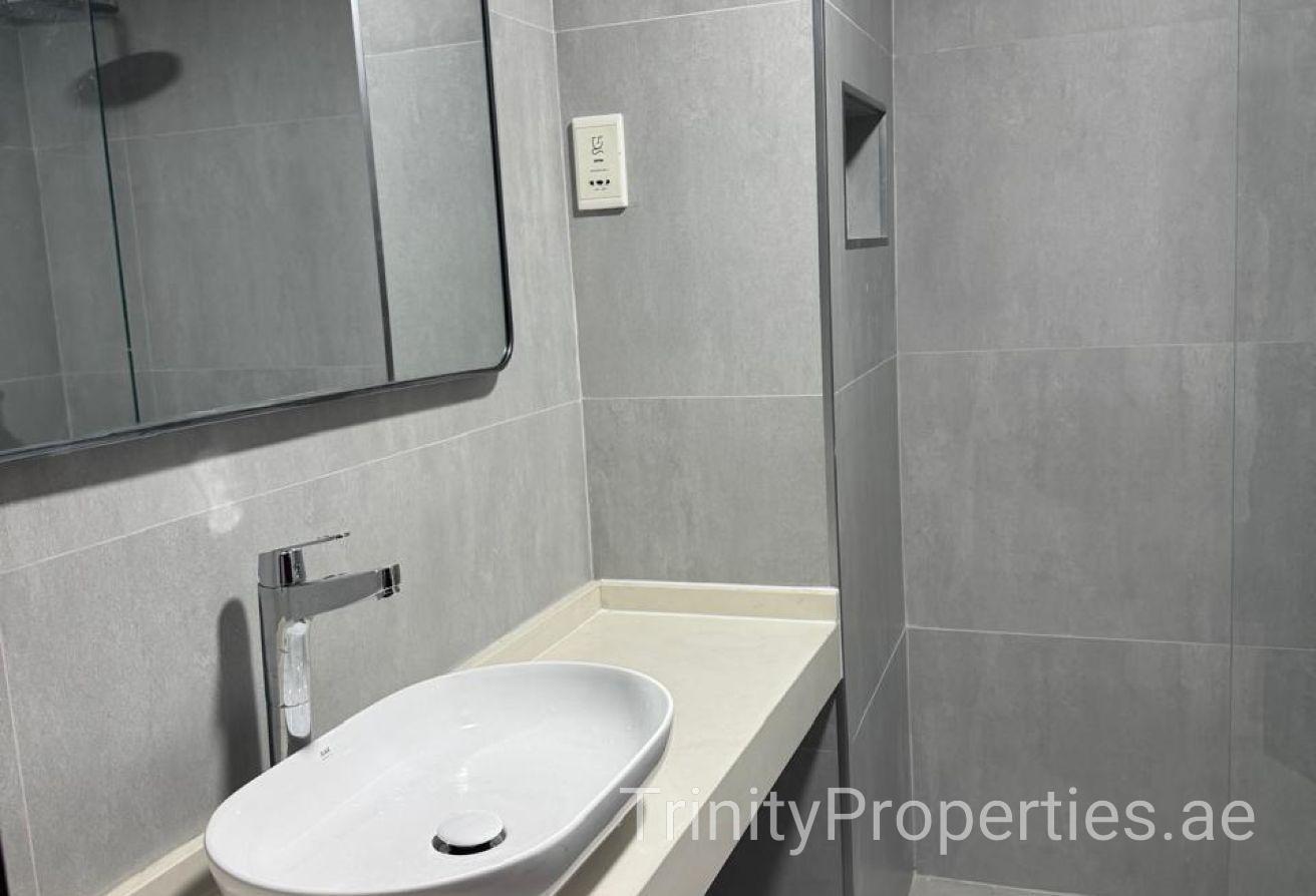 Marina Views | Spacious Layout | Unfurnished photo 8