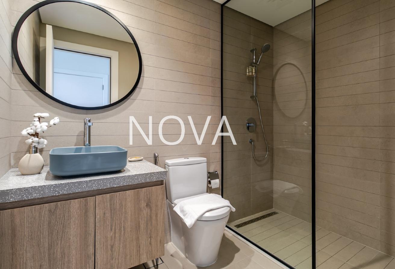 Bills included! Serviced New 1 BR Fantastic View photo 16