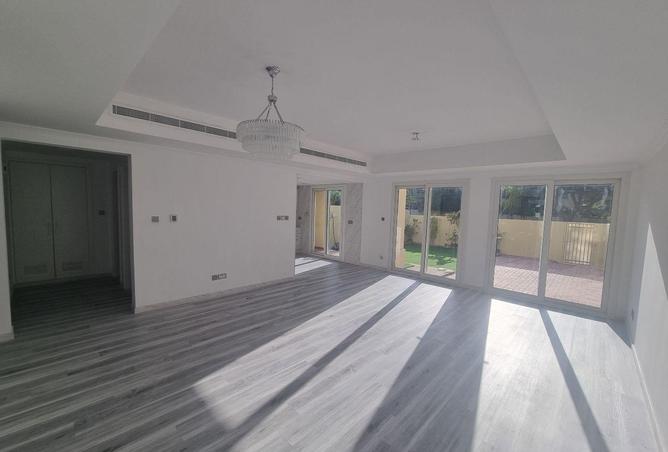 73116524 - Property Image 2