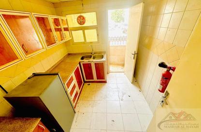 عمارة بالكامل - 7 غرف نوم - 5 حمامات للبيع في مساكن النهضة - النهدة - الشارقة
