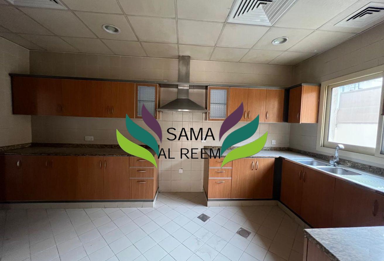 5 Bed+Maid | Jumeirah | Near Canal | Private Pool photo 11