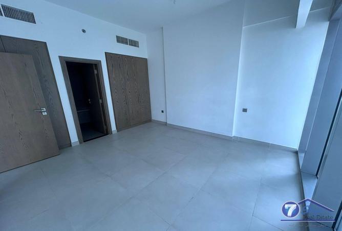 75015607 - Property Image 3