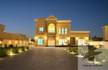 Villa - 5 Bedrooms - 7 Bathrooms for rent in Nad Al Sheba 4 - Nad Al Sheba - Dubai