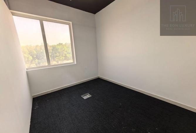 122001611 - Property Image 2