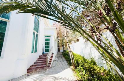 Villa - 4 - 4 for rent in Jumeirah 3 Villas - Jumeirah 3 - Jumeirah - Dubai