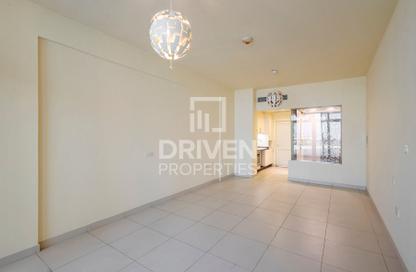Apartment - Studio - 1 for rent in Palm Views West - Palm Views - Palm Jumeirah - Dubai Apartment - Studio - 1 for rent in Palm Views West - Palm Views - Palm Jumeirah - Dubai