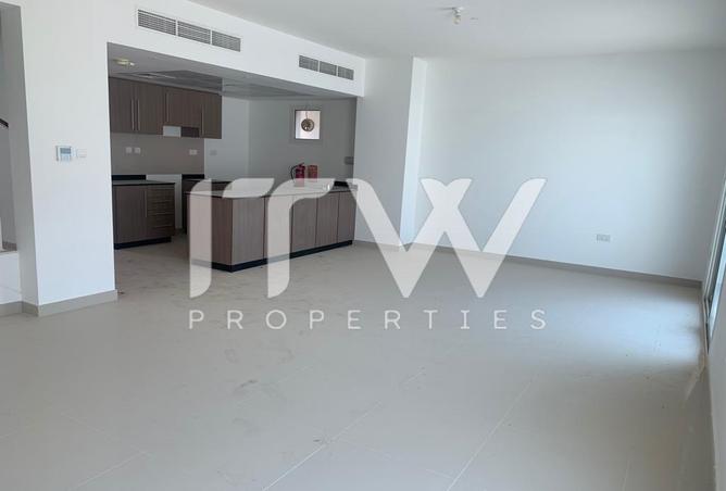 103677389 - Property Main Image