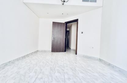 Apartment - 1 - 1 for rent in New Al Taawun Road - Al Taawun - Sharjah