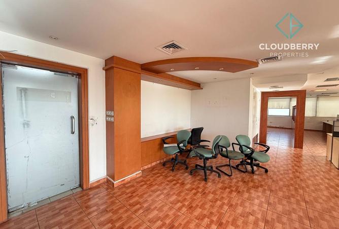 77779397 - Property Image 2