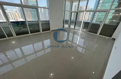 Apartment - 3 Bedrooms - 4 Bathrooms for rent in Ganadah Tower - Al Khalidiya - Abu Dhabi
