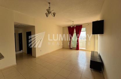 Apartment - 2 Bedrooms - 3 Bathrooms for rent in Mazaya 22 - Queue Point - Liwan - Dubai Land - Dubai
