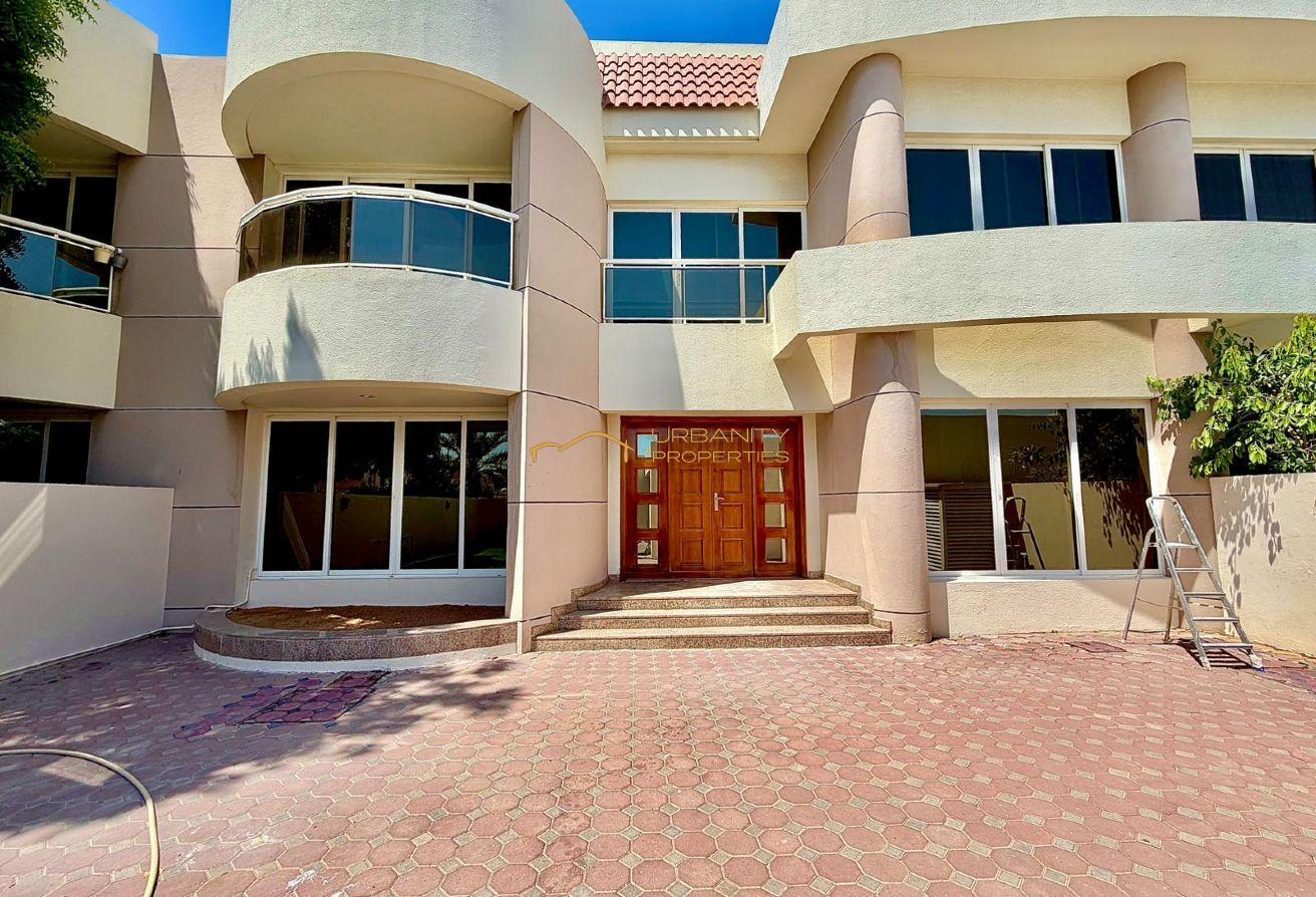 Spacious 4BR+Maid Villa | Jumeirah 1 | Ready photo 2