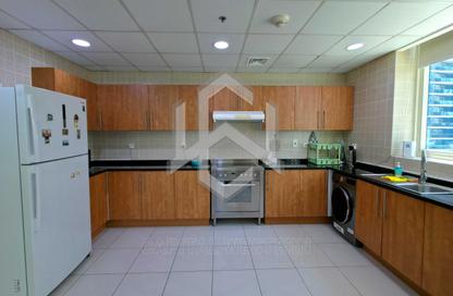 Apartment - 2 Bedrooms - 3 Bathrooms for sale in Marina View Tower A - Marina View - Dubai Marina - Dubai