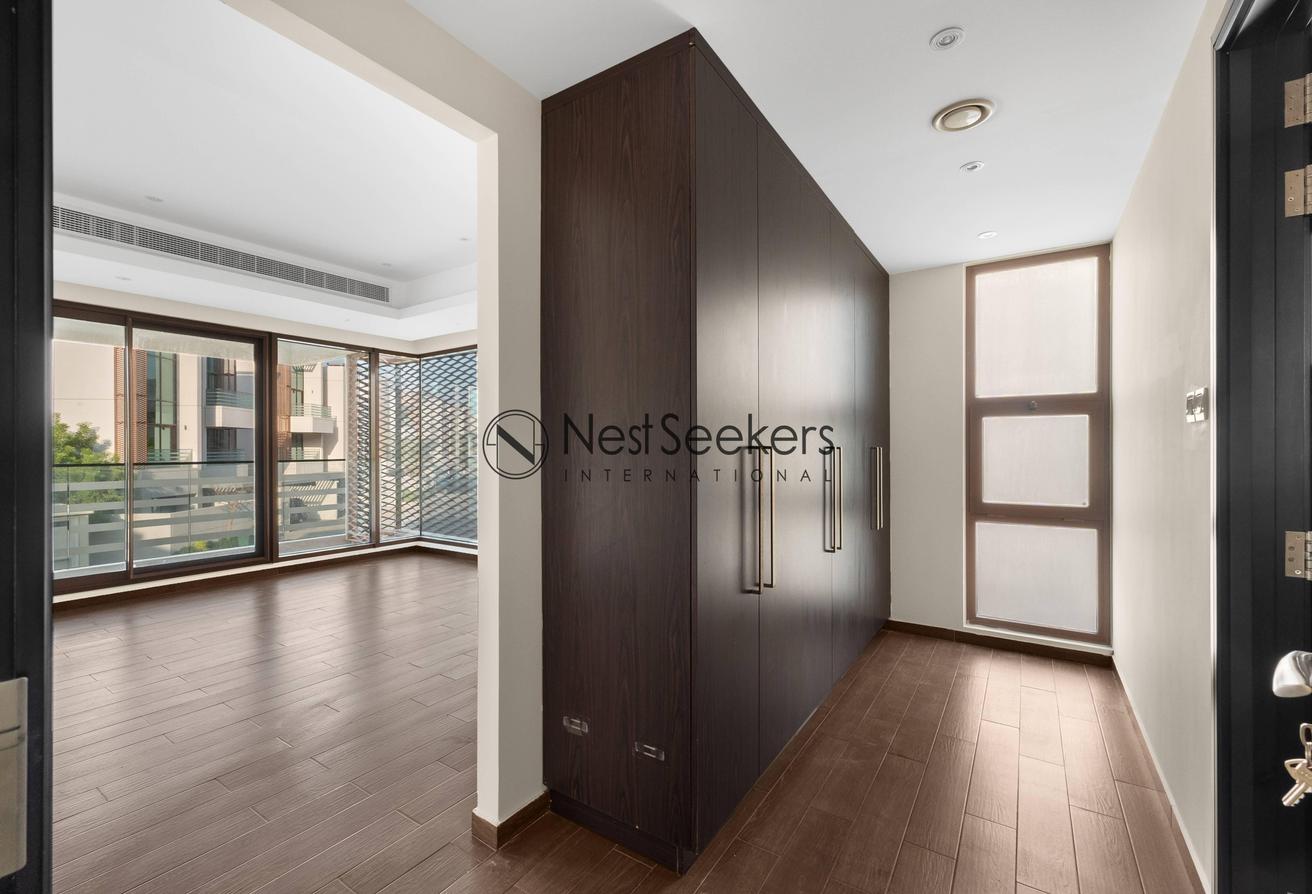 Rare Layout | Huge Plot | Available Immediately photo 6