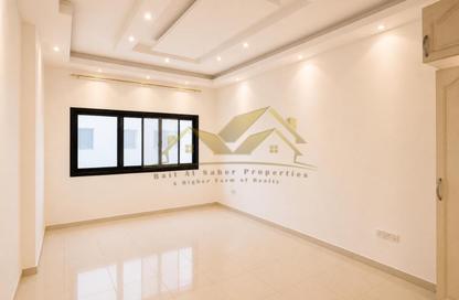 Apartment - 1 Bedroom - 1 Bathroom for rent in Al Hudaiba - Bur Dubai - Dubai