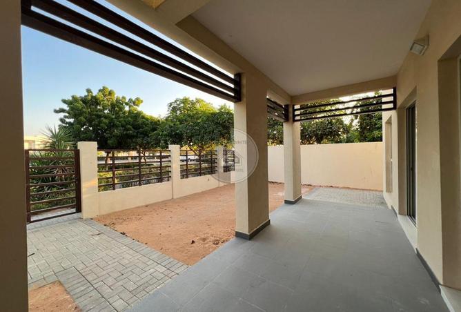 61669389 - Property Image 2