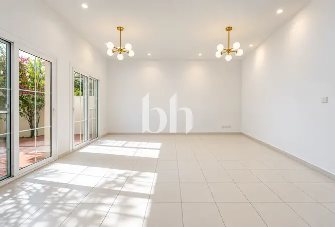 162327818 - Property Image 2
