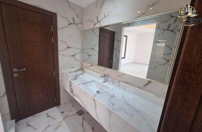 Villa - 5 Bedrooms - 7 Bathrooms for rent in Al Yasmeen 1 - Al Yasmeen - Ajman