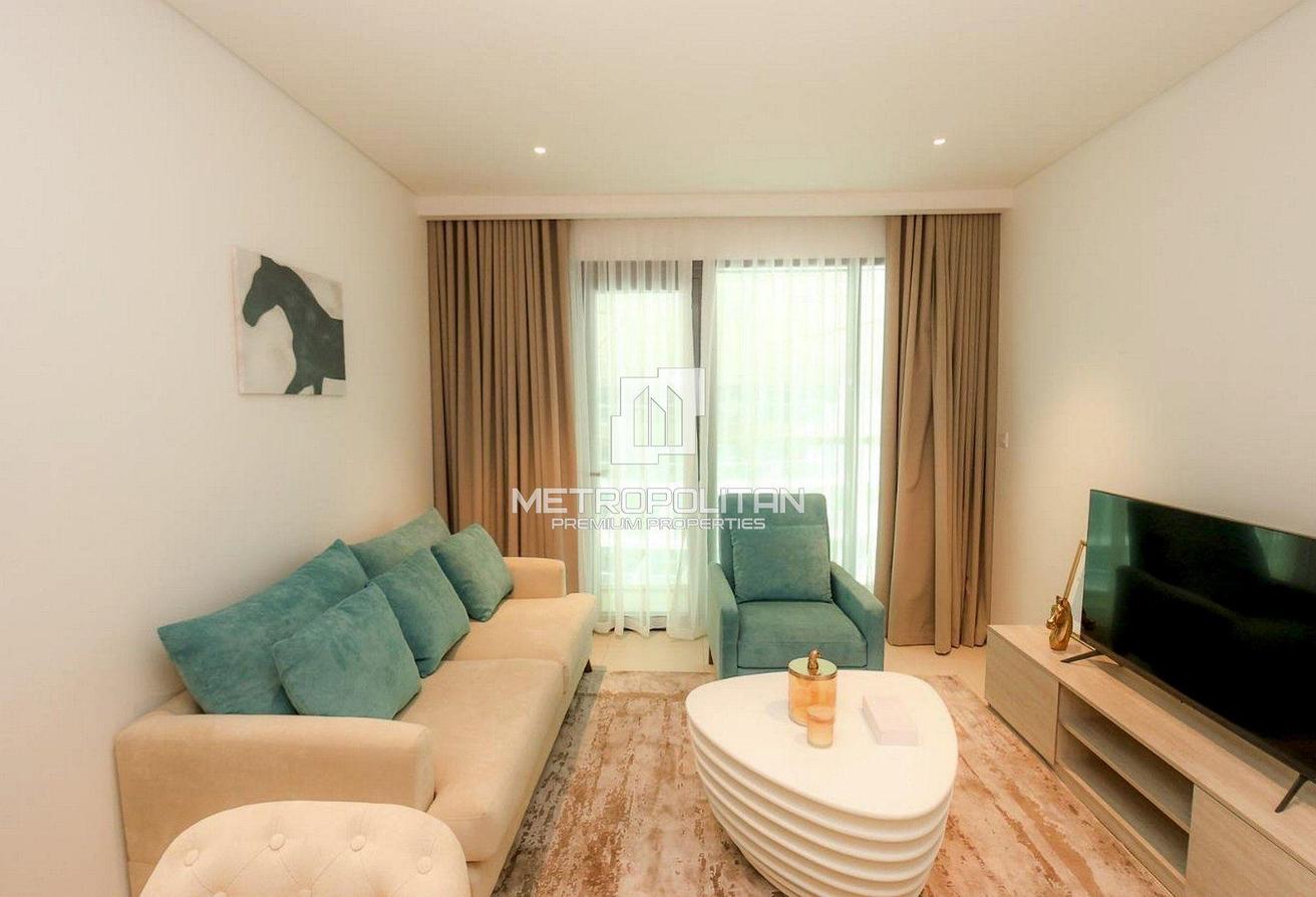 Vacant in May | Beach Access | High Floor photo 3