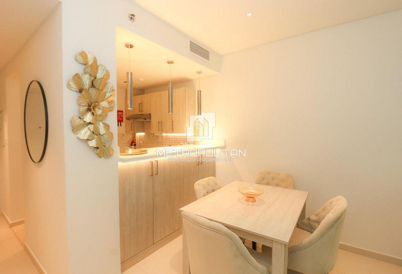 Vacant in May | Beach Access | High Floor photo 6