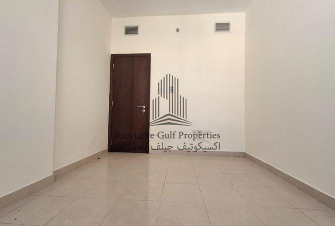 85744001 - Property Image 3