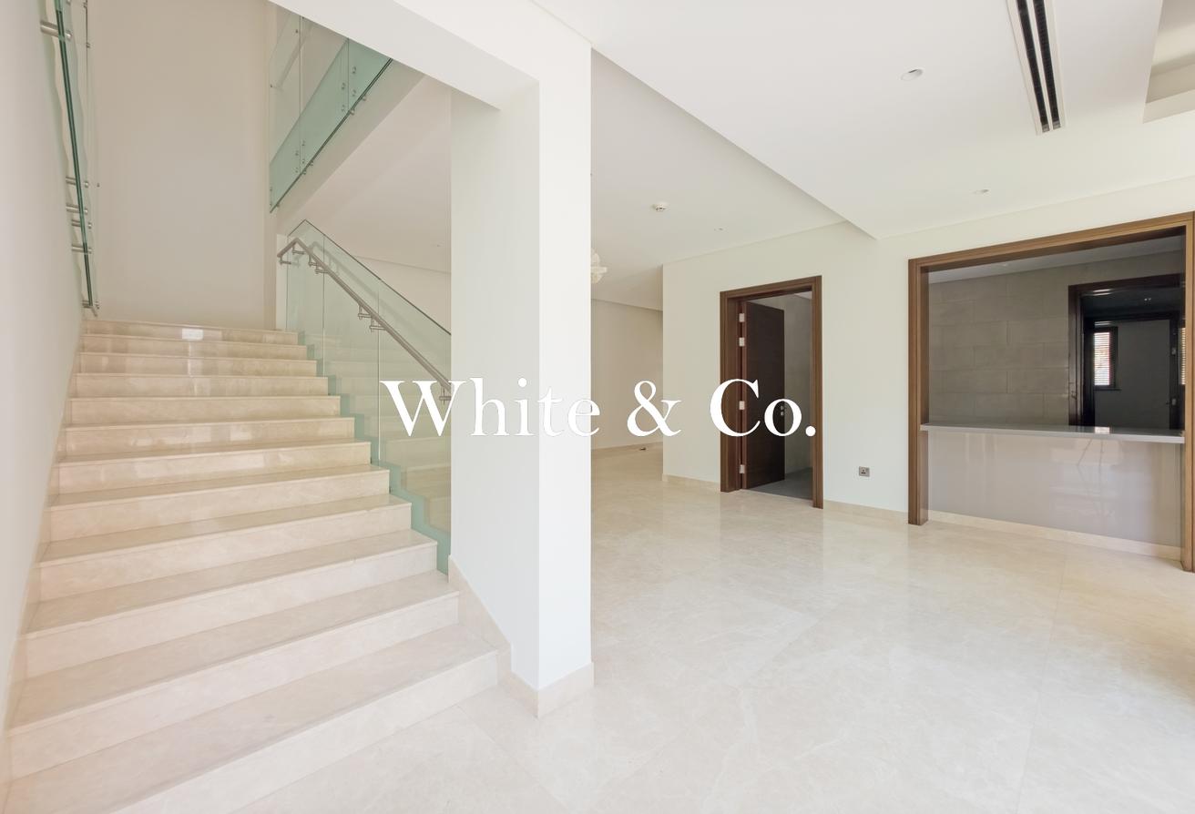 Rare | Sought-After Location | Available photo 6