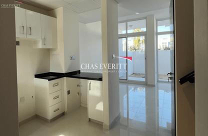 Townhouse - 3 - 3 for rent in Basswood - Damac Hills 2 - Dubai Townhouse - 3 - 3 for rent in Basswood - Damac Hills 2 - Dubai