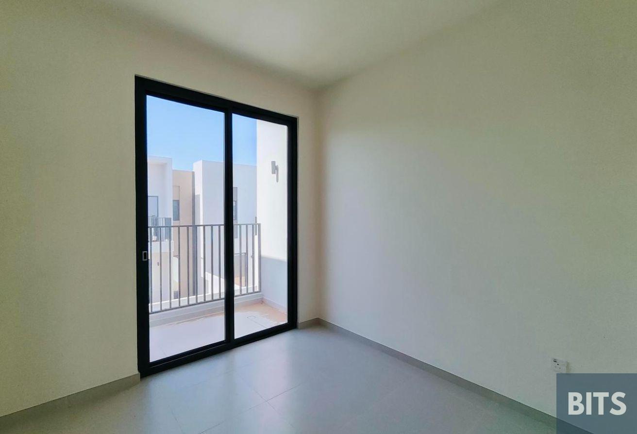 3 Bedrooms | Maid | Ready to move | Spacious photo 18