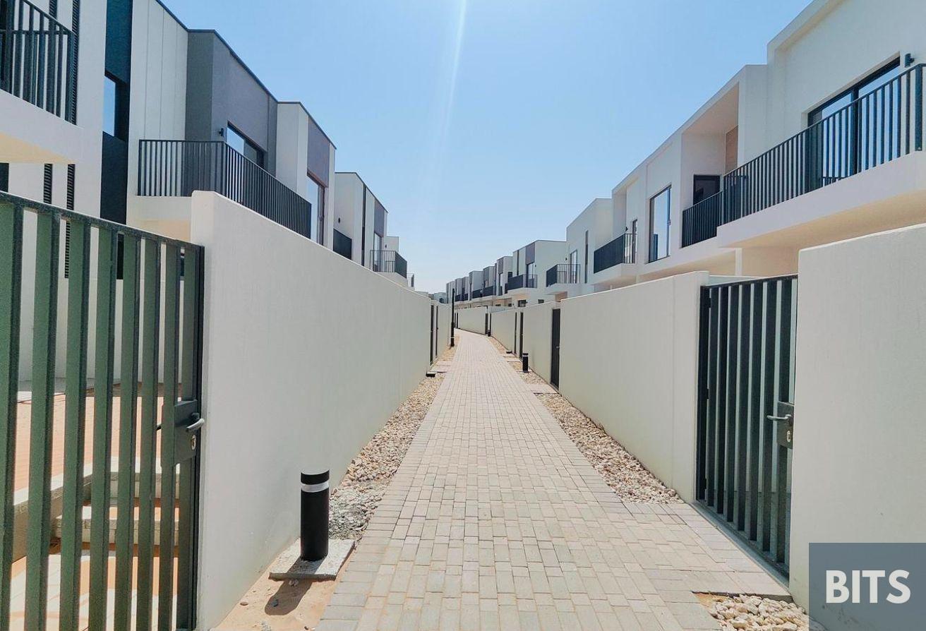 3 Bedrooms | Maid | Ready to move | Spacious photo 28
