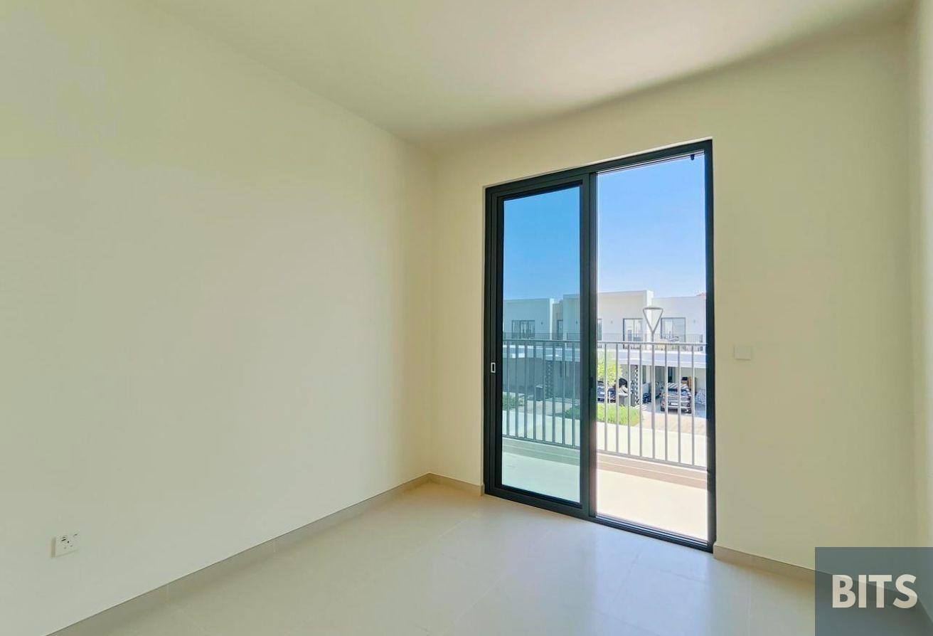 3 Bedrooms | Maid | Ready to move | Spacious photo 16