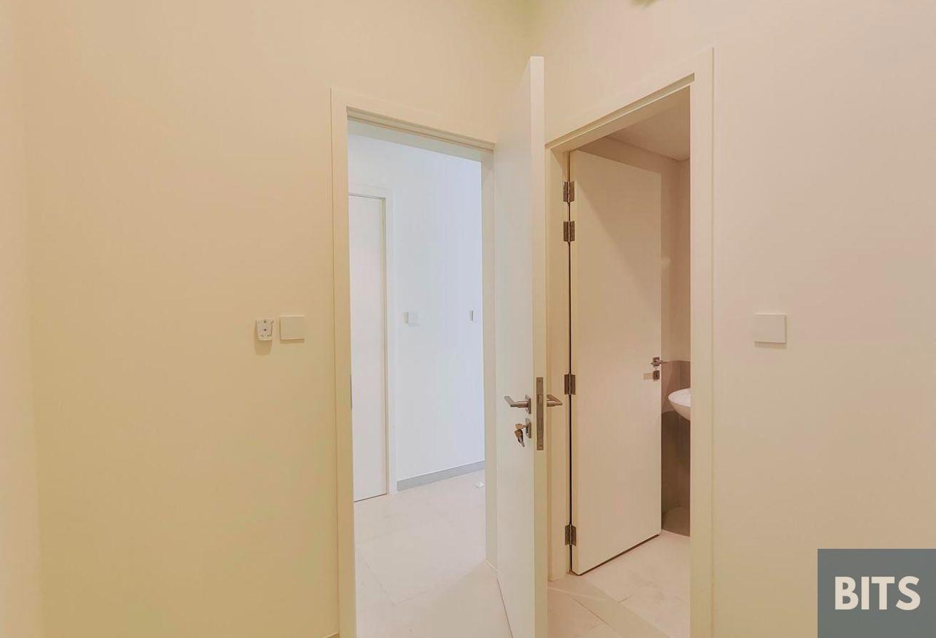 3 Bedrooms | Maid | Ready to move | Spacious photo 12