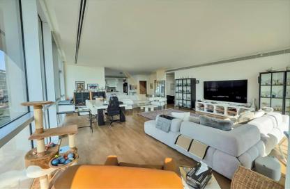 Apartment - 3 Bedrooms - 4 Bathrooms for sale in City Walk Residential Building 22 - City Walk Residential - City Walk - Dubai