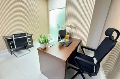 Office Space - 1 Bedroom - 1 Bathroom for rent in Red Avenue - Al Garhoud - Dubai