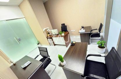 Office Space - Studio - 1 Bathroom for rent in Red Avenue - Al Garhoud - Dubai