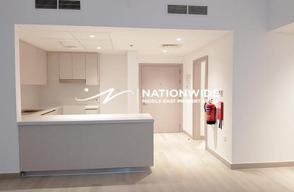 Apartment - 2 Bedrooms - 2 Bathrooms for rent in Waters Edge - Yas Island - Abu Dhabi