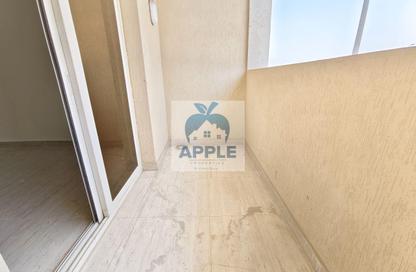 Apartment - 2 Bedrooms - 3 Bathrooms for rent in AlFalah - Muwaileh Commercial - Sharjah