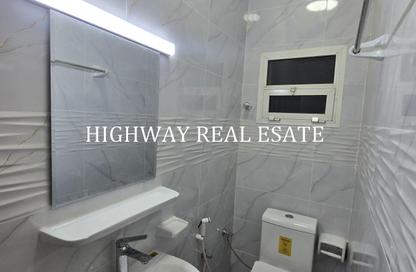 Villa - 3 - 4 for rent in Al Hazana - Al Riqqa - Sharjah