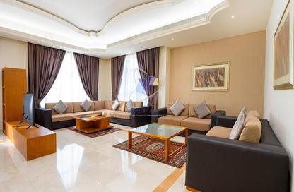 Apartment - 3 - 4 for rent in Vision Twin Towers - Al Najda Street - Abu Dhabi Apartment - 3 - 4 for rent in Vision Twin Towers - Al Najda Street - Abu Dhabi