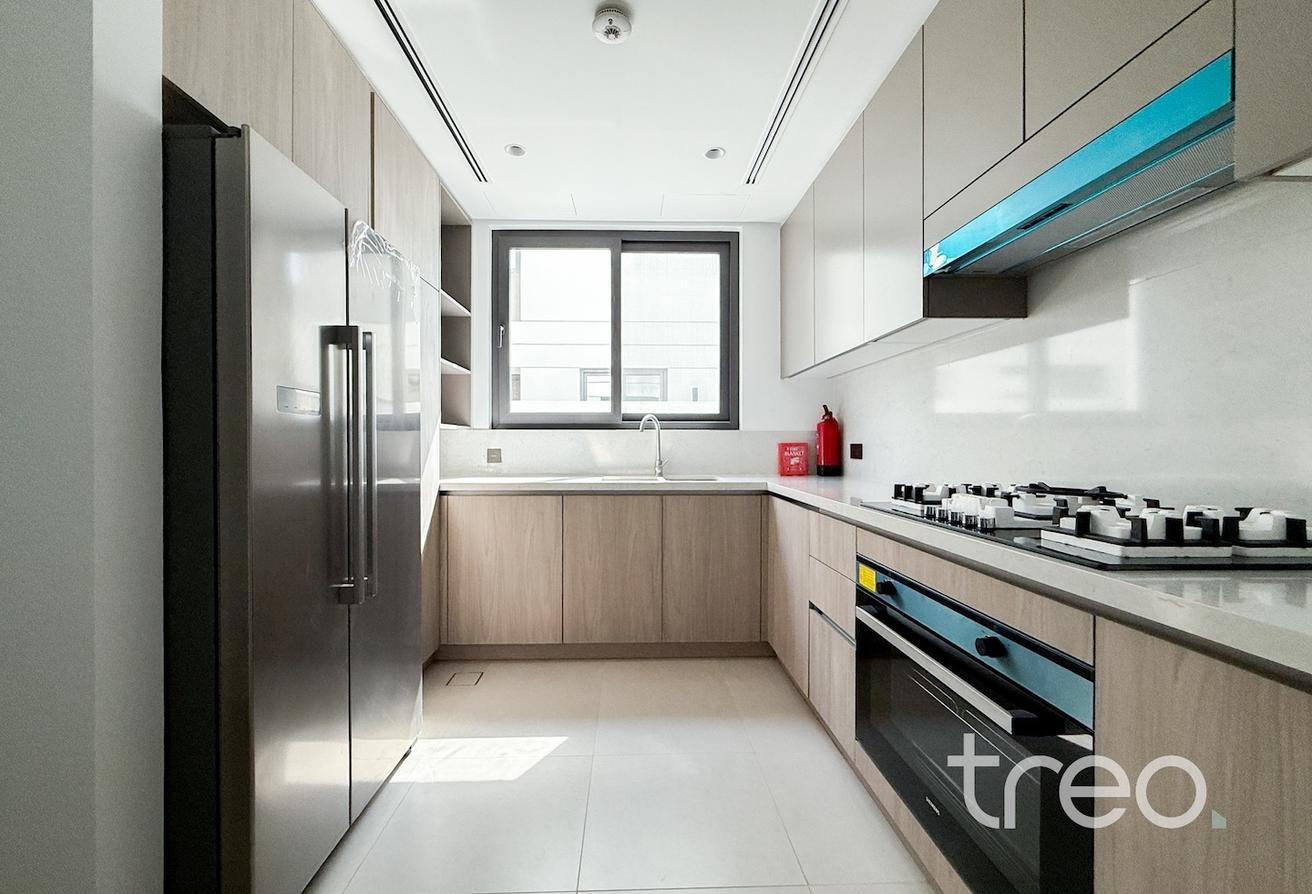 Closed Kitchen | Vacant Soon | Greenbelt photo 4