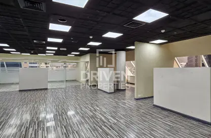 مكتب - استوديو - 2 حمامات للايجار في مركز الهرم - عود ميثاء - بر دبي - دبي