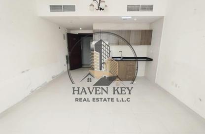 Apartment - Studio - 1 for rent in Fire Station Road - Muwaileh - Sharjah