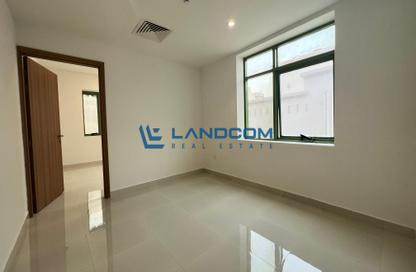 Apartment - 1 Bedroom - 2 Bathrooms for rent in Rashed Ali Rashed Almazrouei Building - Al Souk Al Kabeer - Bur Dubai - Dubai Apartment - 1 Bedroom - 2 Bathrooms for rent in Rashed Ali Rashed Almazrouei Building - Al Souk Al Kabeer - Bur Dubai - Dubai