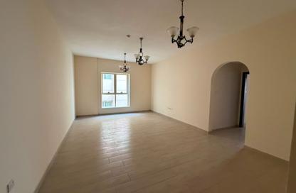 Apartment - 2 - 3 for rent in Muwailih Building - Muwaileh - Sharjah