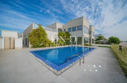 Villa - 6 Bedrooms - 7 Bathrooms for rent in Signature Villas Frond B - Signature Villas - Palm Jumeirah - Dubai
