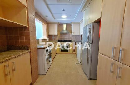 Apartment - 2 Bedrooms - 2 Bathrooms for rent in Al Hamri - Shoreline Apartments - Palm Jumeirah - Dubai