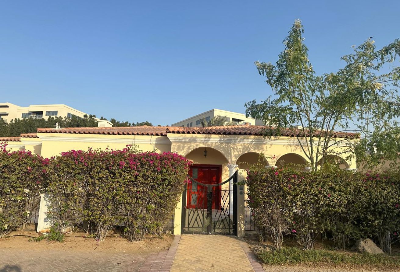 Unfurnished | Prime Neighborhood| Available May